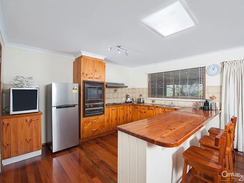 21 Cominan Avenue, Banora Point NSW 2486