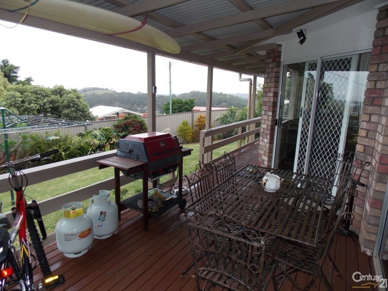 15 Hillcrest Avenue, Tweed Heads South NSW 2486