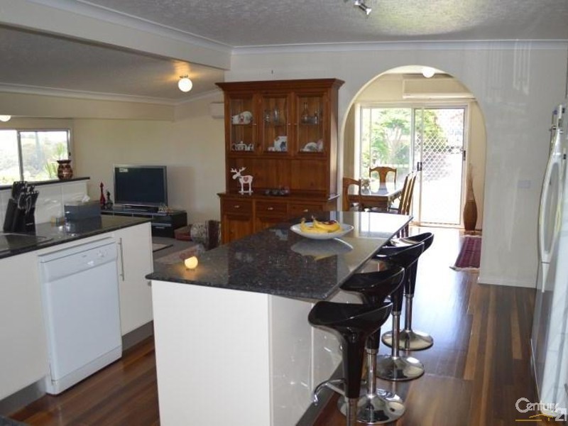 15 Hillcrest Avenue, Tweed Heads South NSW 2486