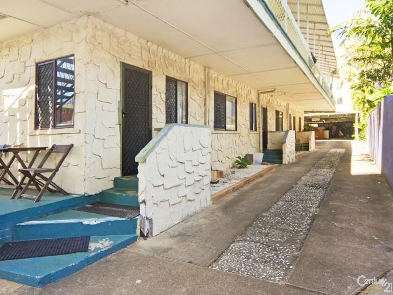 1/20 Eden Avenue, Coolangatta QLD 4225