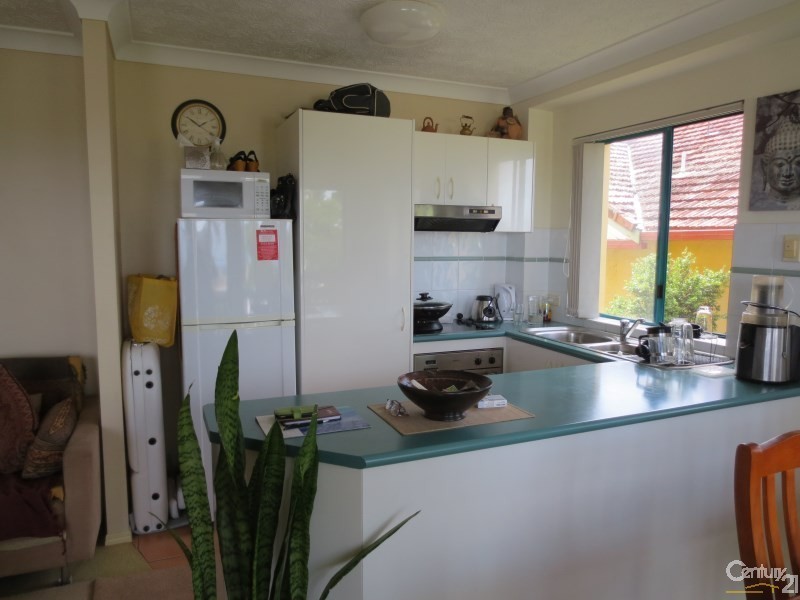 8/40 Rutledge Street, Coolangatta QLD 4225