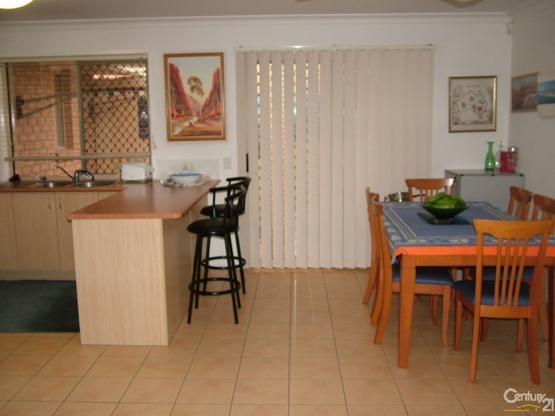 24 Triton Street, Tweed Heads South NSW 2486