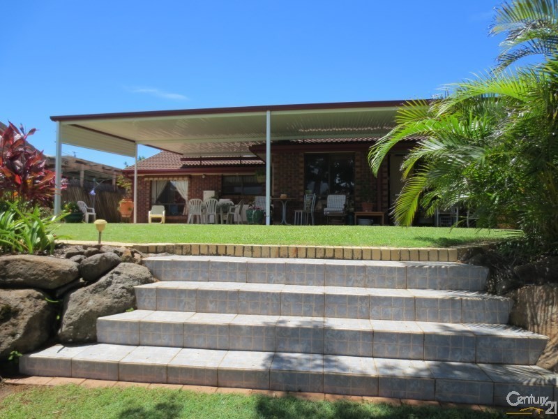 16 Captains Way, Banora Point NSW 2486