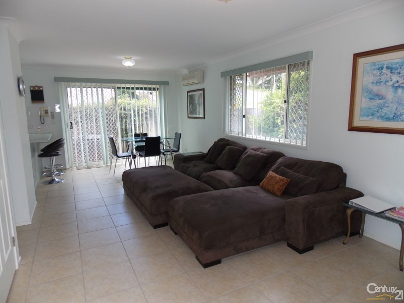 1/49 Dutton Street, Coolangatta QLD 4225