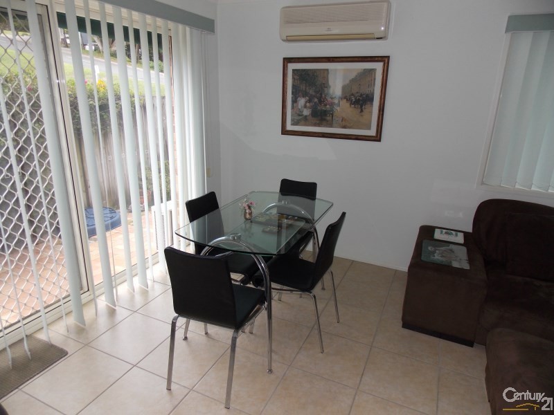 1/49 Dutton Street, Coolangatta QLD 4225