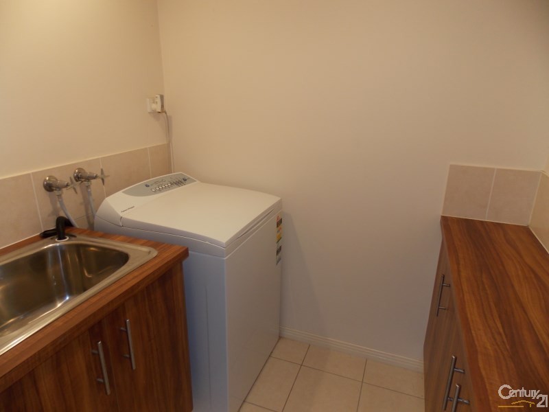 2/52 Tweed Street, Coolangatta QLD 4225