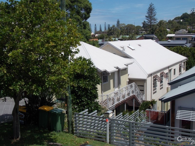 2/52 Tweed Street, Coolangatta QLD 4225
