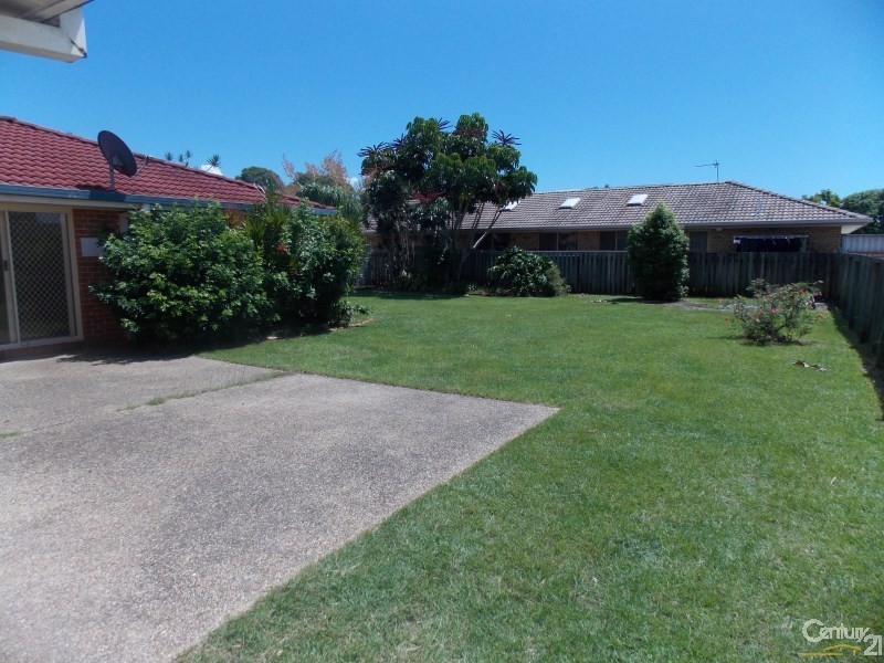 27 Plover Place, Tweed Heads West NSW 2485