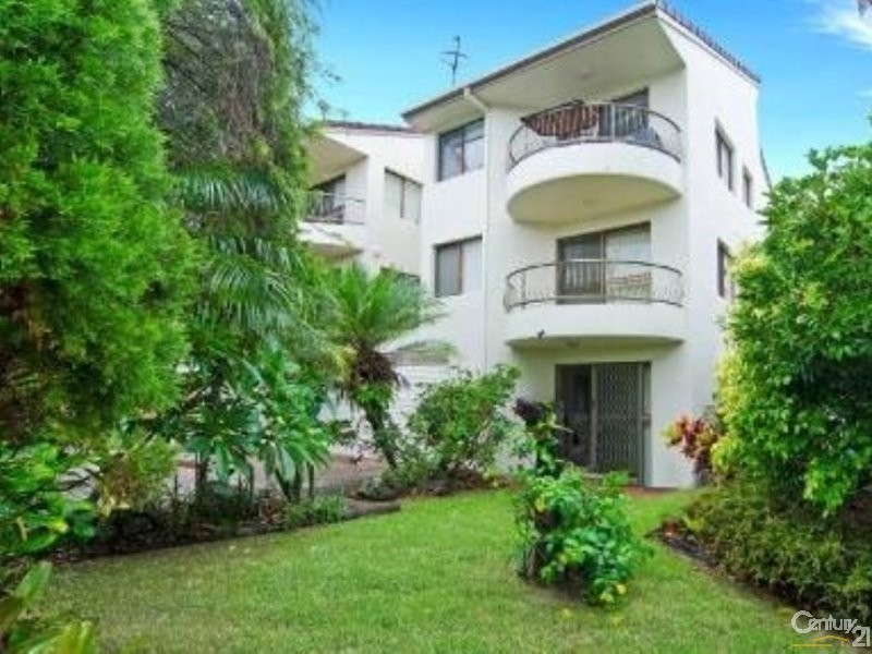 1/3 Nyrang Avenue, Palm Beach QLD 4221