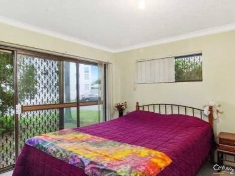 1/3 Nyrang Avenue, Palm Beach QLD 4221