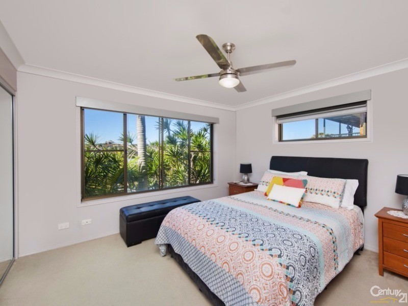 2/13 Sequoia Court, Banora Point NSW 2486