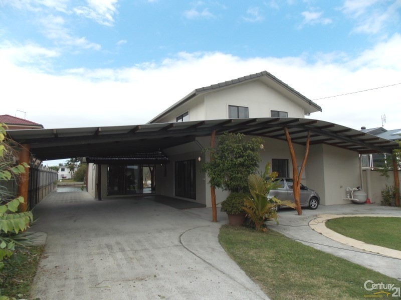 9 Gollan Drive, Tweed Heads West NSW 2485