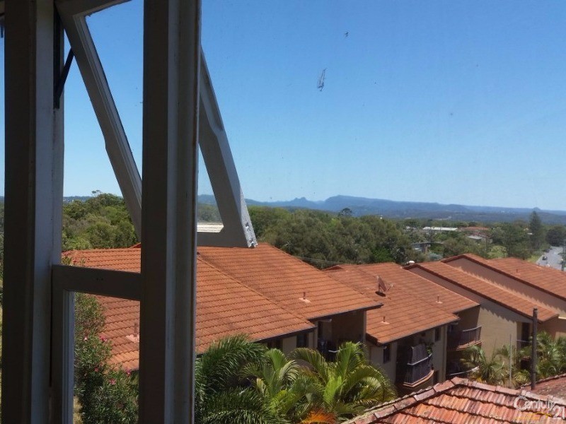 13 Rutledge Street, Coolangatta QLD 4225