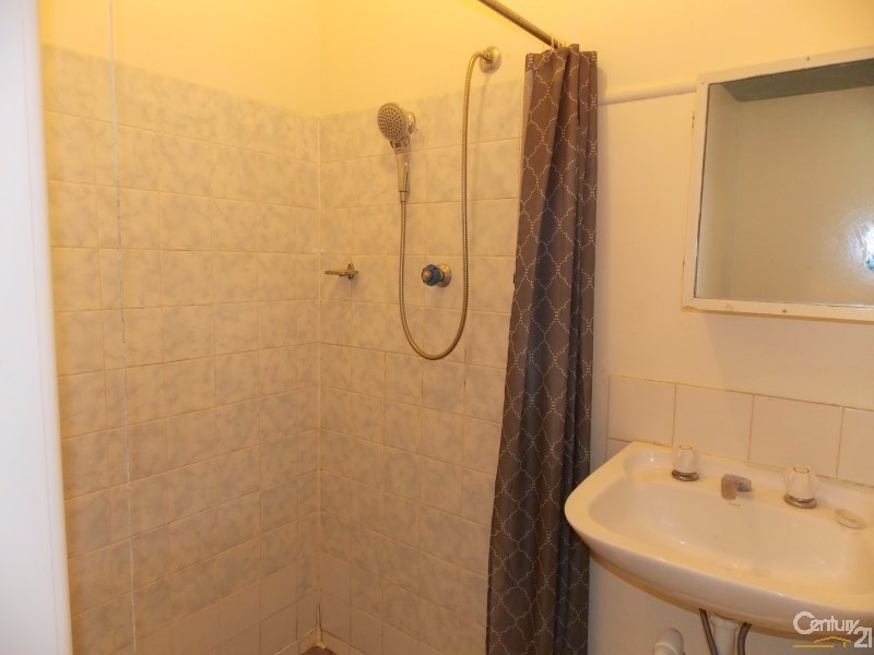 1/76 Dutton Street, Coolangatta QLD 4225