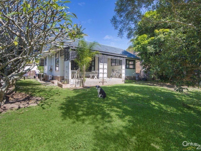 59 Stapylton Street, Coolangatta QLD 4225