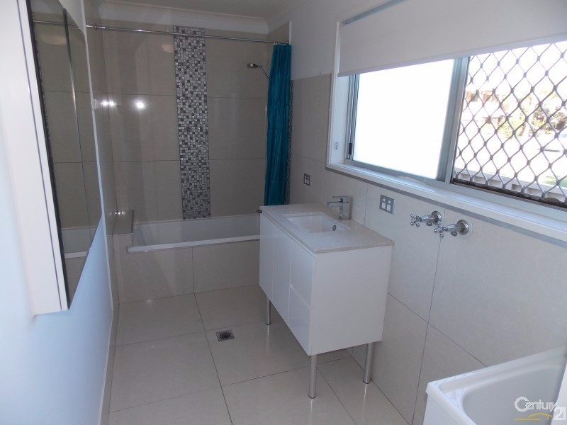 2/56 Laguna Ave, Palm Beach QLD 4221