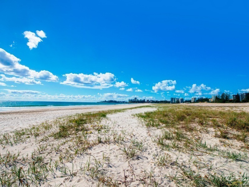 2/4 Johnston Street, Bilinga QLD 4225