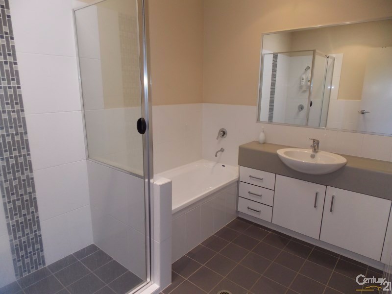 1/48 McLean Street, Coolangatta QLD 4225