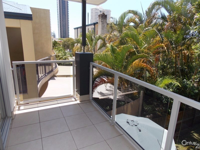 1/48 McLean Street, Coolangatta QLD 4225