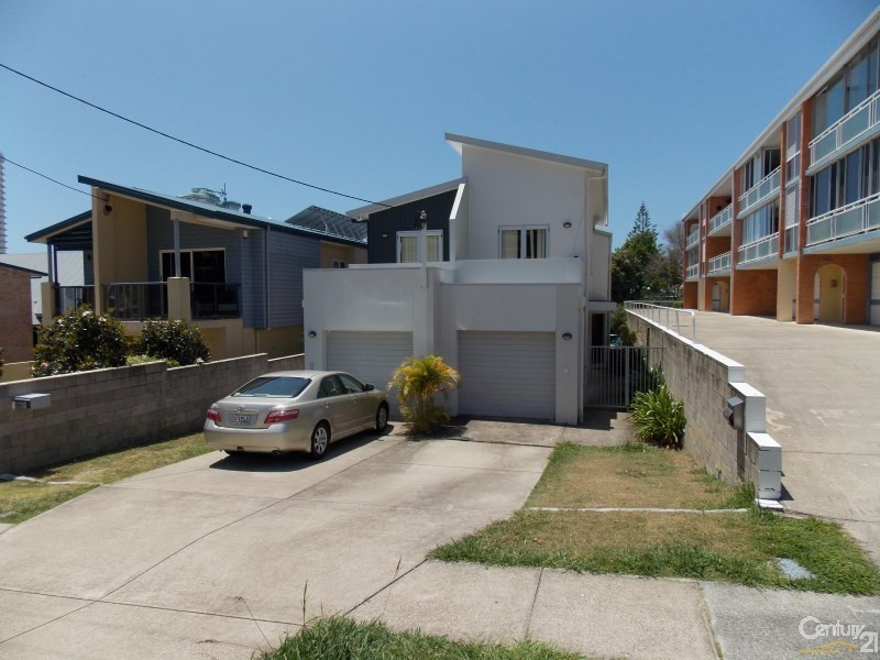 2/48 McLean Street, Coolangatta QLD 4225