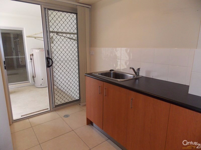 2/48 McLean Street, Coolangatta QLD 4225