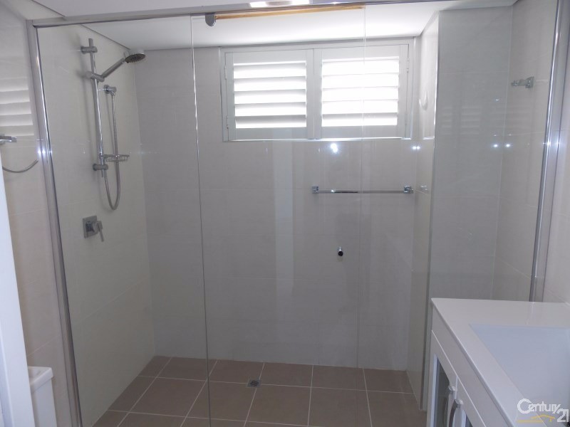 5/172 Marine Parade, Coolangatta QLD 4225