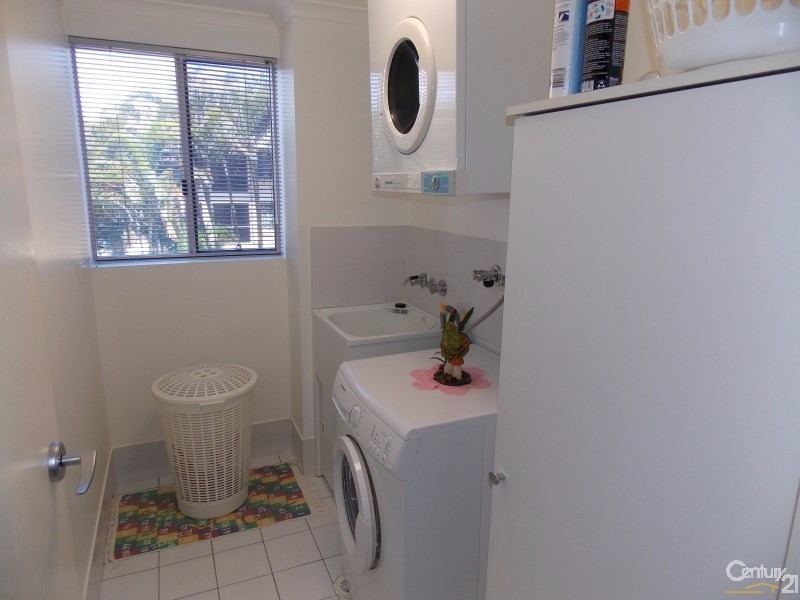 5/125 Golden Four Drive, Bilinga QLD 4225