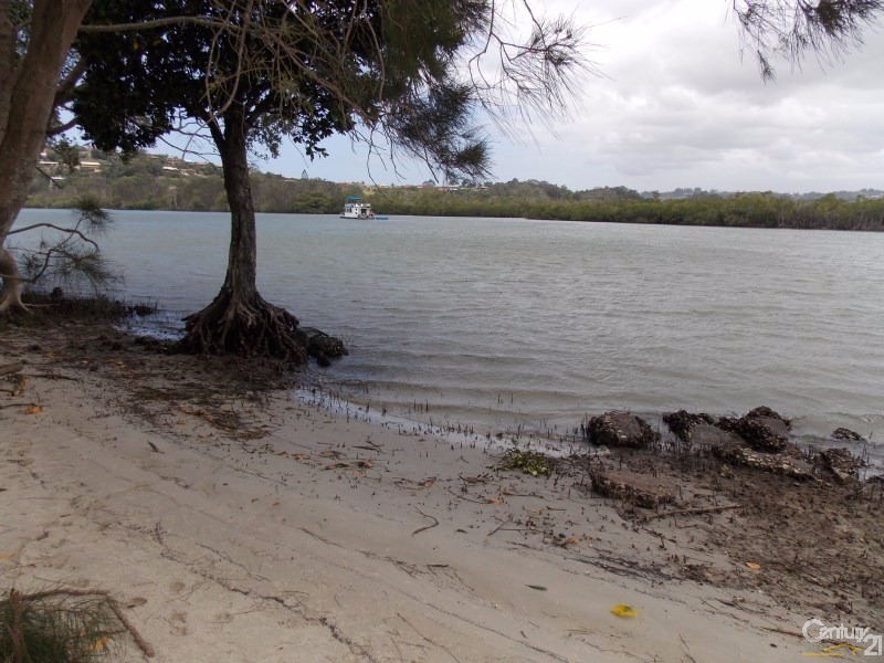 2/3 Sunset Place, Tweed Heads West NSW 2485