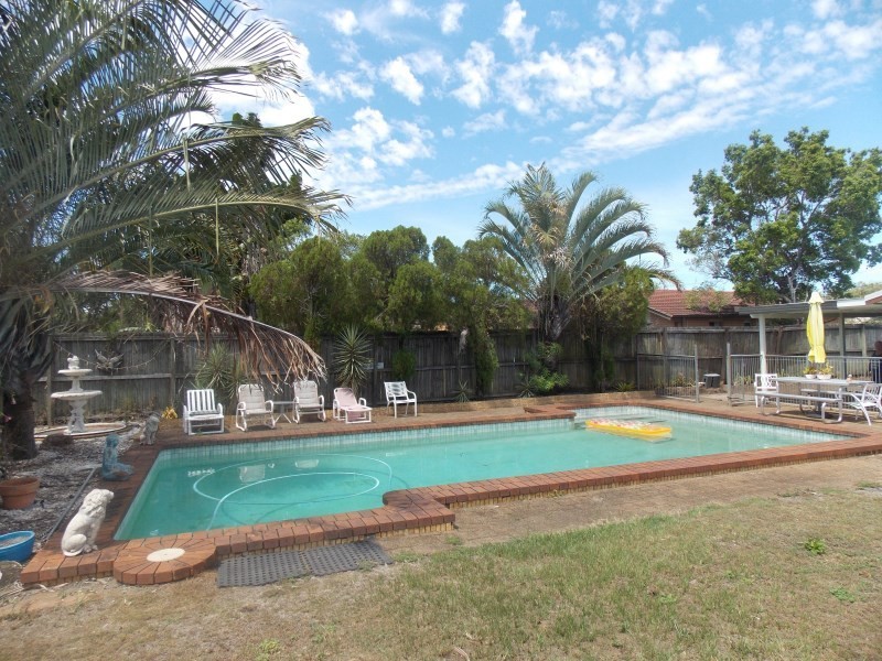 64 Riviera Avenue, Tweed Heads West NSW 2485