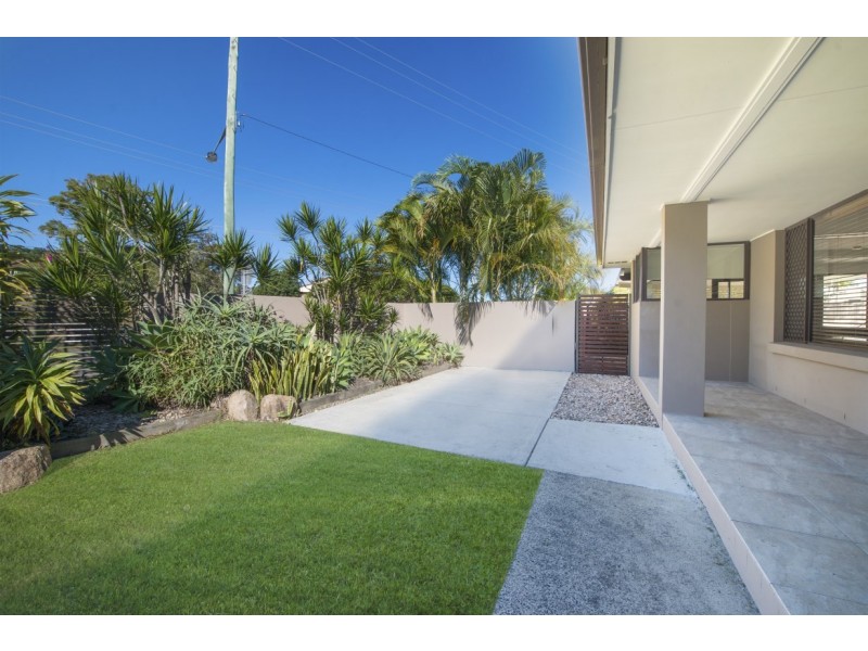 1/2 Caloola Drive, Tweed Heads NSW 2485