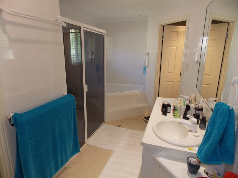 5 Dromara Court, Banora Point NSW 2486