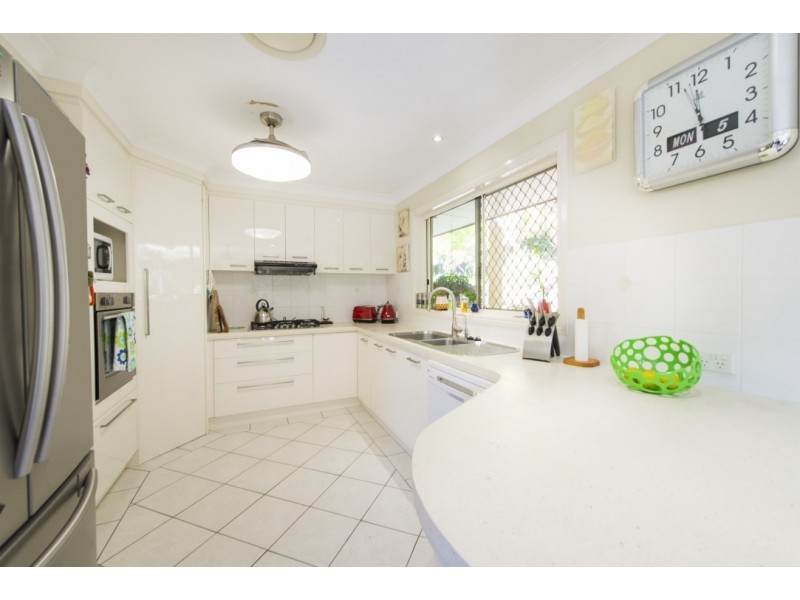 5 Dromara Court, Banora Point NSW 2486