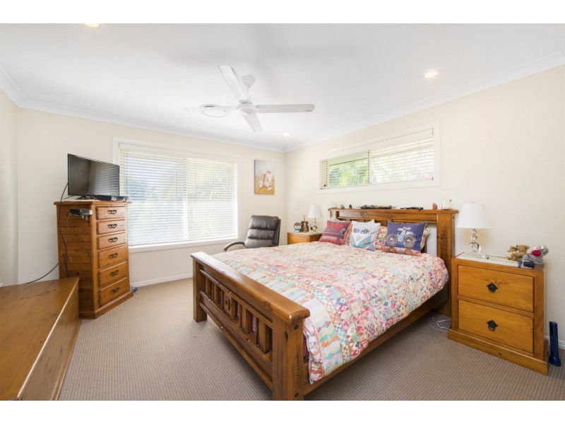 5 Dromara Court, Banora Point NSW 2486