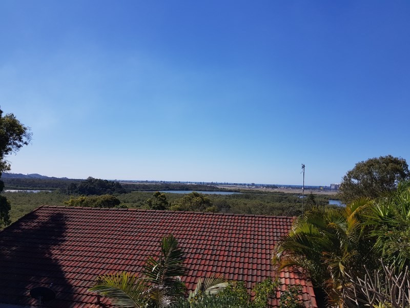 16 Anconia Avenue, Tweed Heads West NSW 2485