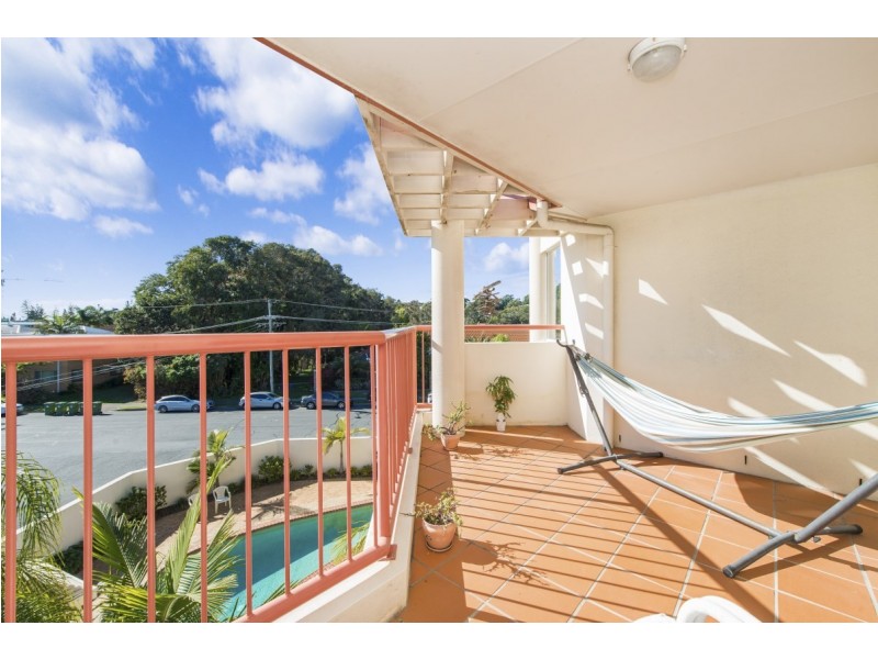 13/5 Ocean Street, Coolangatta QLD 4225