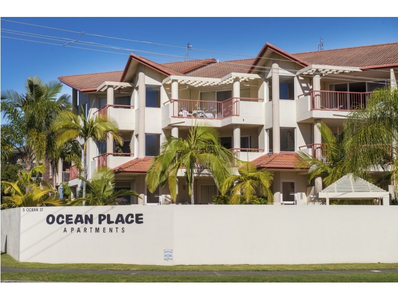 13/5 Ocean Street, Coolangatta QLD 4225