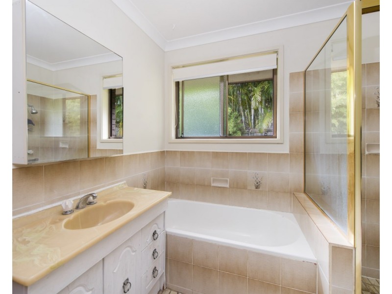2/28 Cominan Avenue, Banora Point NSW 2486