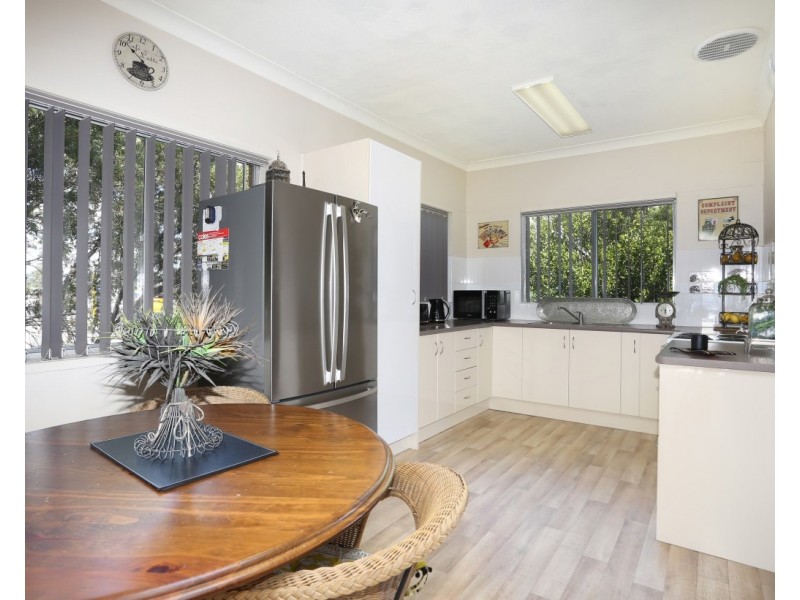 92 Minjungbal Drive, Tweed Heads South NSW 2486