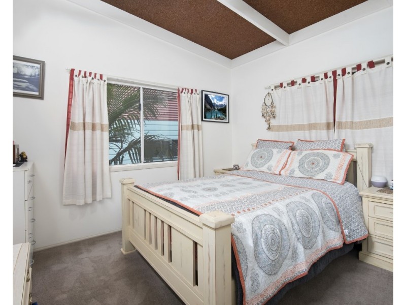 6 Lalina Avenue, Tweed Heads West NSW 2485