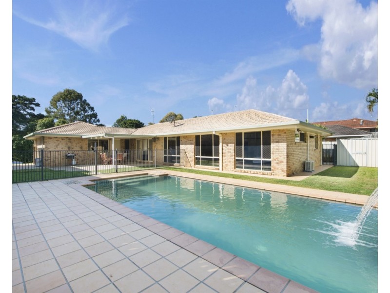 208 Darlington Drive, Banora Point NSW 2486