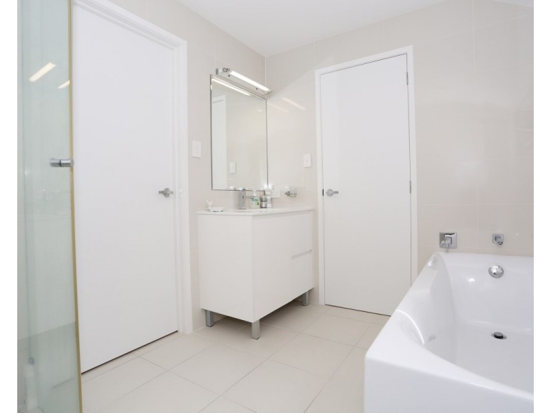 375 Casuarina Way, Casuarina NSW 2487