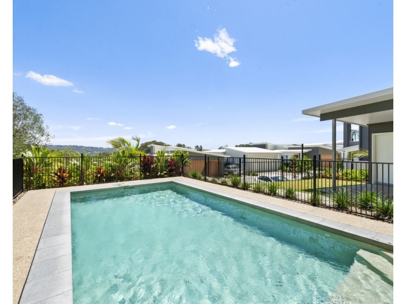 4/8 Croft Court, Tugun QLD 4224