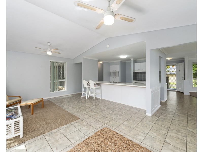 1 Floral Avenue, Tweed Heads South NSW 2486