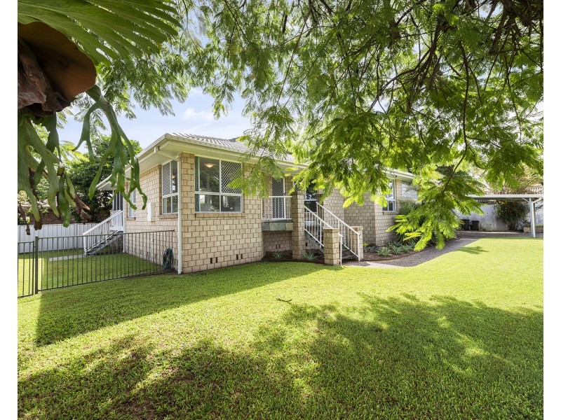 1 Floral Avenue, Tweed Heads South NSW 2486