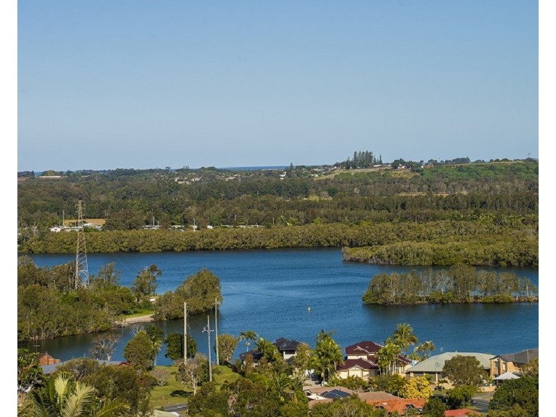 6 Blue Haze Crescent, Banora Point NSW 2486