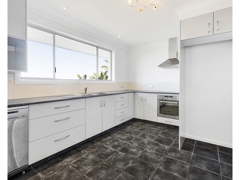 6 Blue Haze Crescent, Banora Point NSW 2486