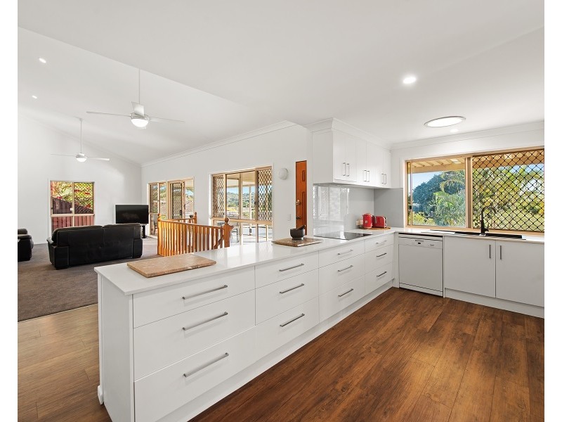 17 Muirfield Place, Banora Point NSW 2486