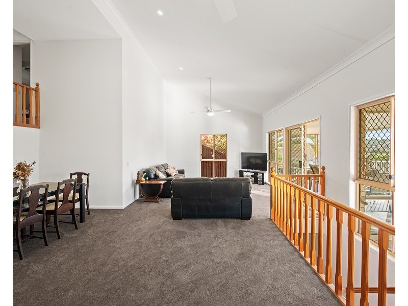 17 Muirfield Place, Banora Point NSW 2486