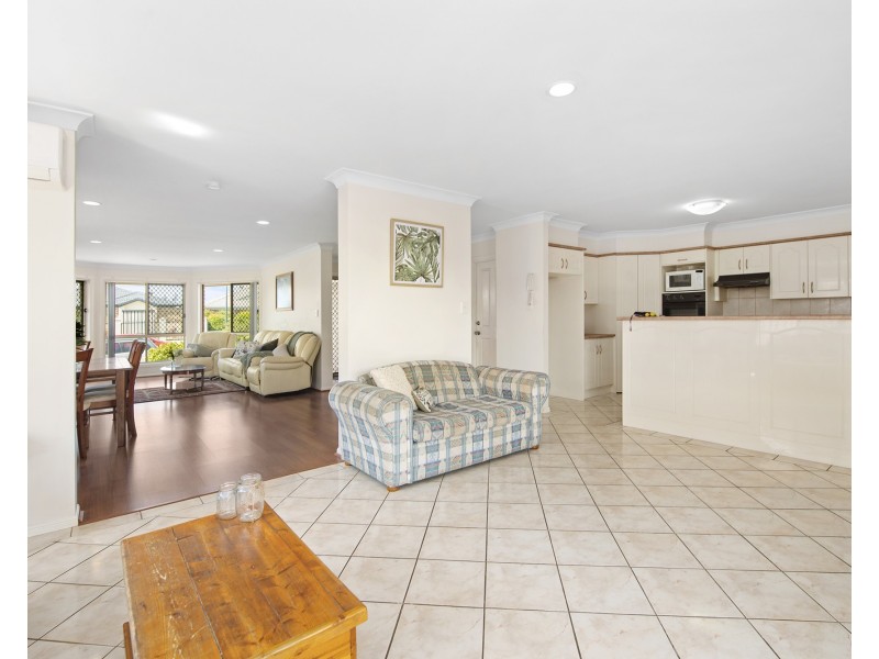 51 Winders Place, Banora Point NSW 2486