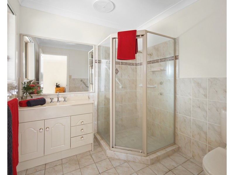 51 Winders Place, Banora Point NSW 2486